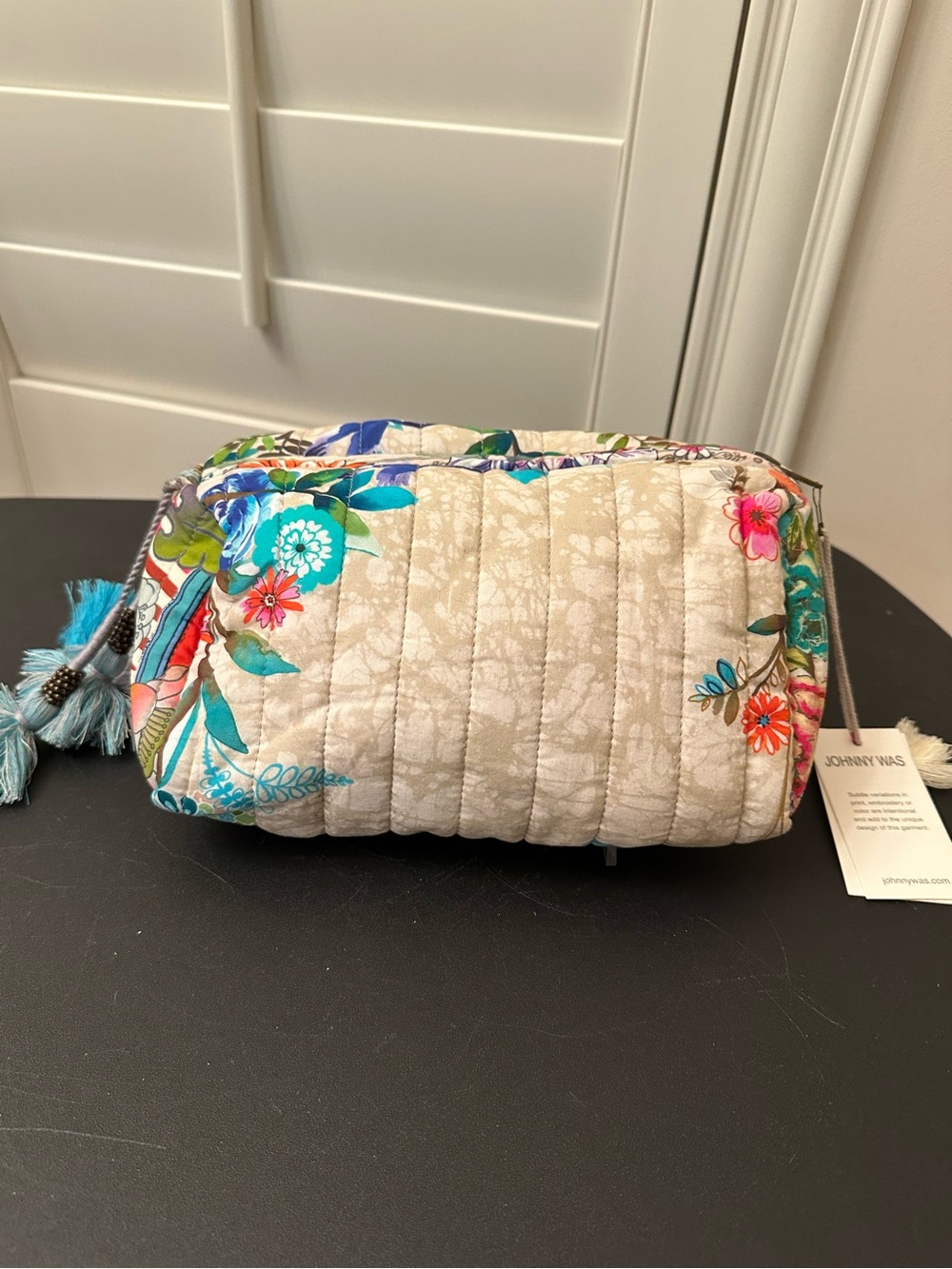 Johnny Was Dreamer Quilted floral makeup bag. NWT